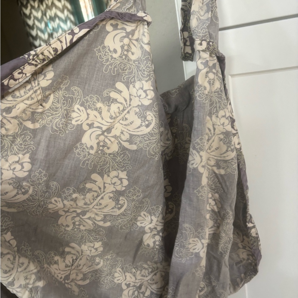 Nursing Cover - Picture 3 of 5